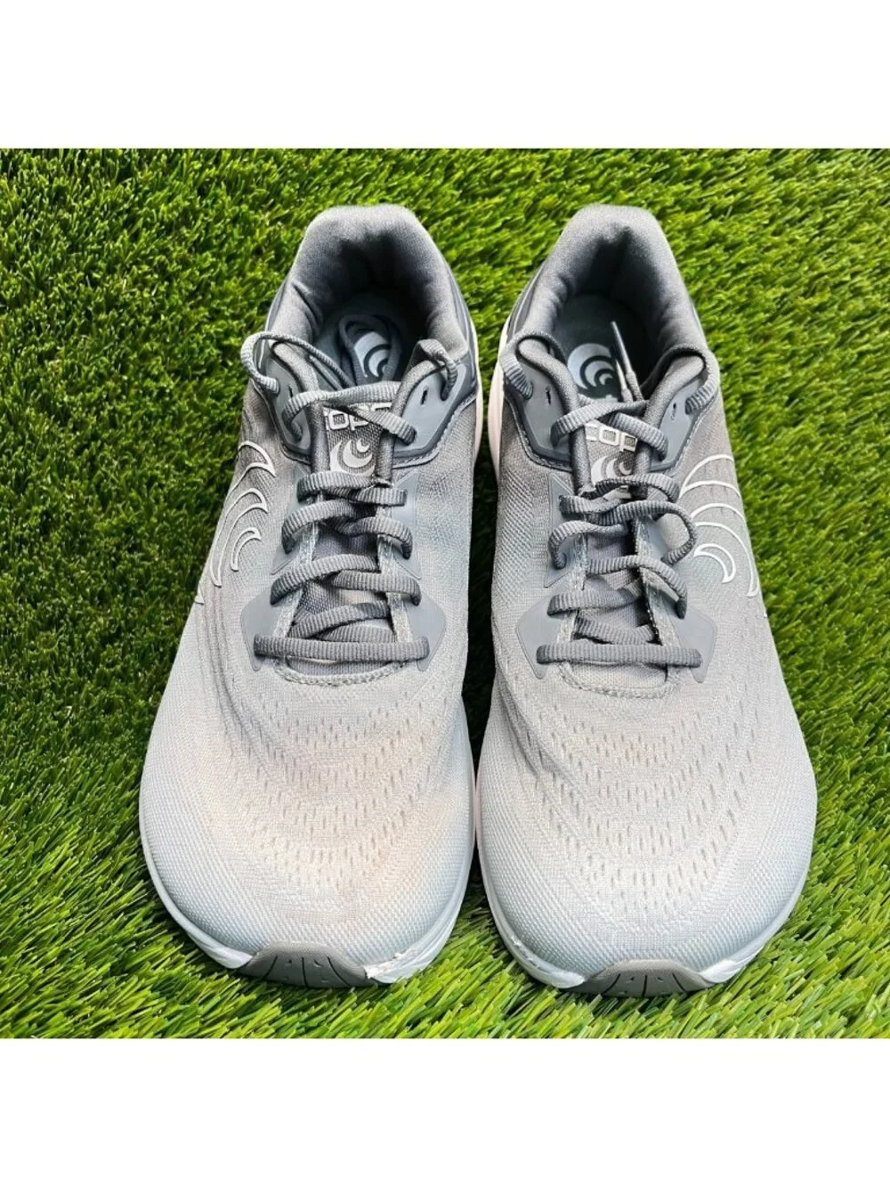 Topo Phantom 4 Womens Size 9.5 Gray Athletic Running Walking Shoes Sneakers